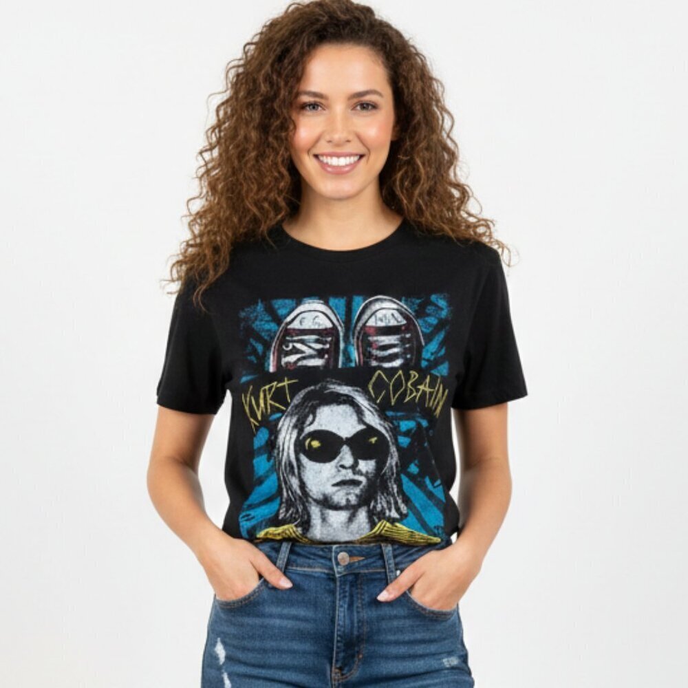 Kurt Cobain Graphic T-Shirt Black Size Small